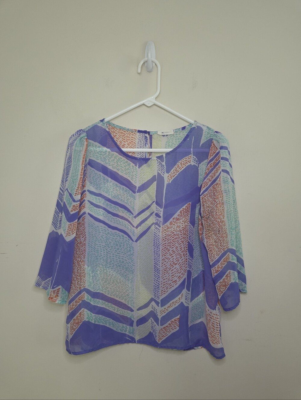 Women's Everly Semi Sheer Colorful 3/4 Sleeve Top Sz Small /Medium
